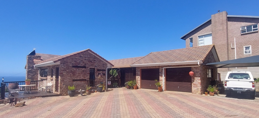 4 Bedroom Property for Sale in Dana Bay Western Cape